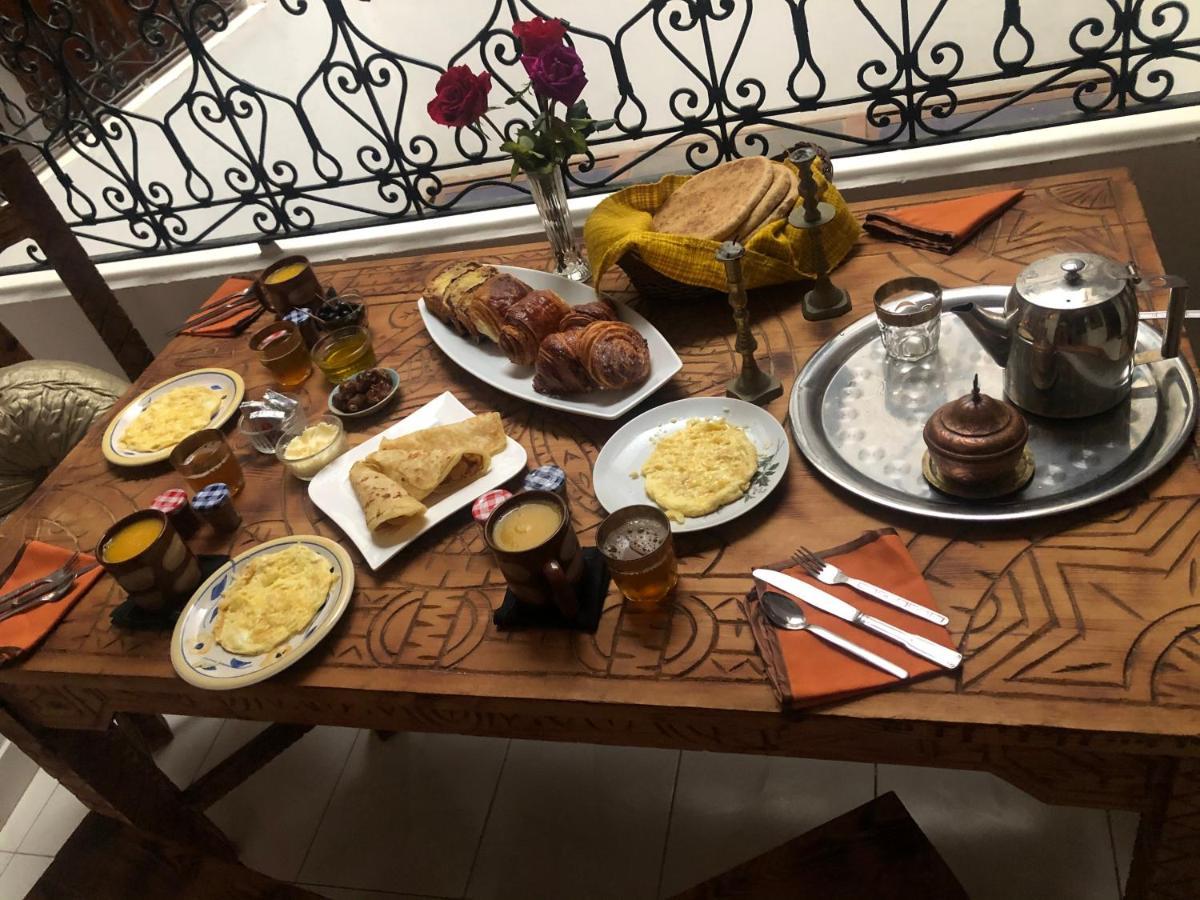 Appart Ayoub 에사우이라 외부 사진